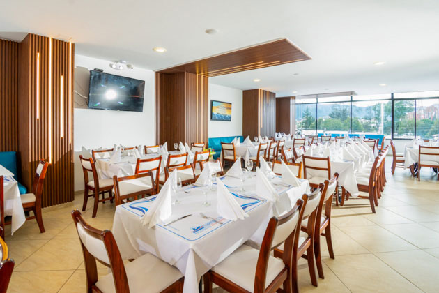 restaurante Marinos Bar para montaje de eventos y salon